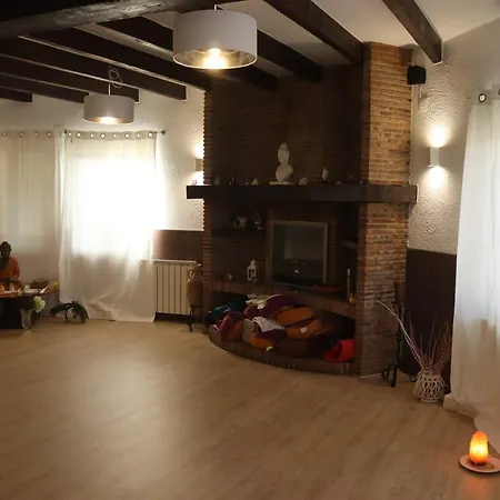 Casa Raices Del Montgo بيت ضيافة 3*