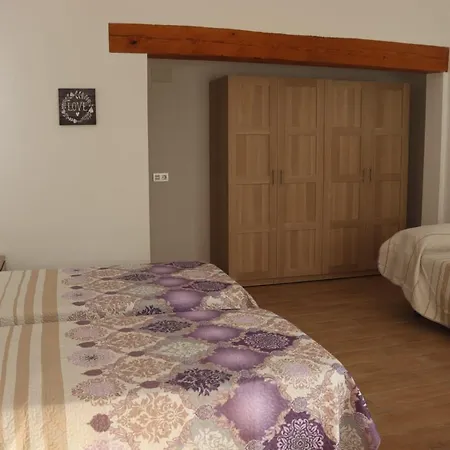 Vendégház Casa Raices Del Montgo